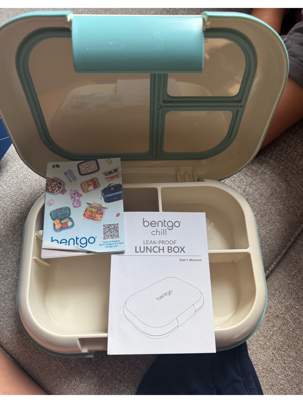 Bentgo Chill Lunchbox - White and Light Green